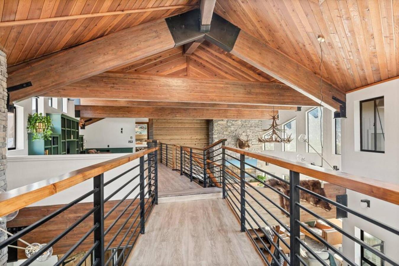 Baldwin Lake Steel Pine Lodge A Rustic Mountain Retreat Views מראה חיצוני תמונה